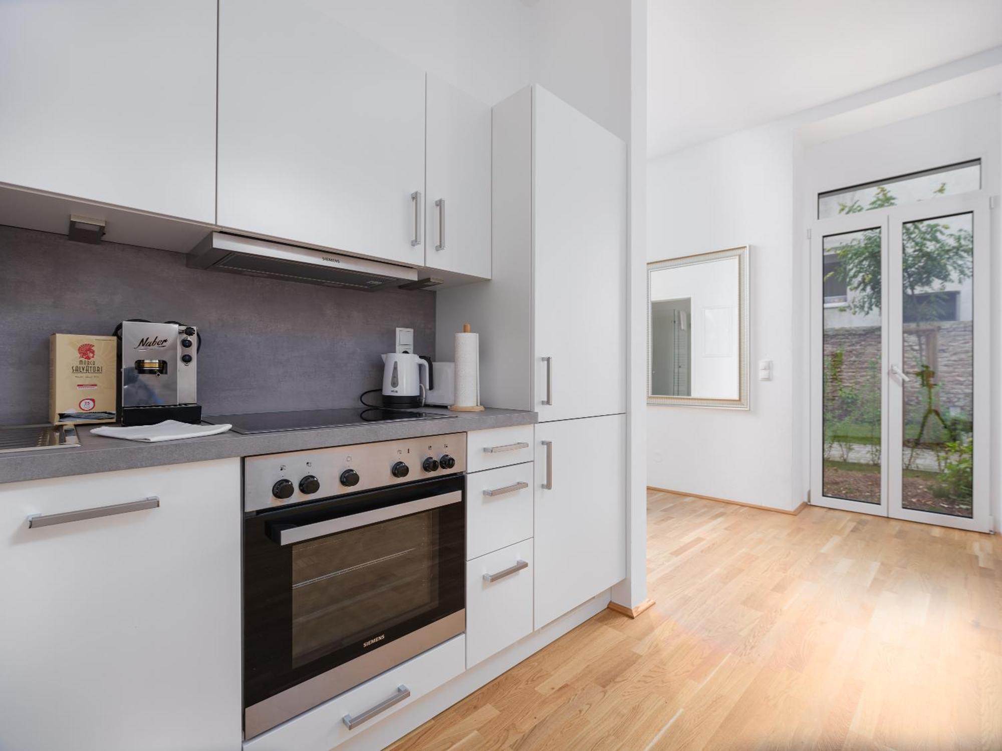 Next To Schoenbrunnpalace Close To Public Transport - Myschoenbrunn Apartments Виена Екстериор снимка