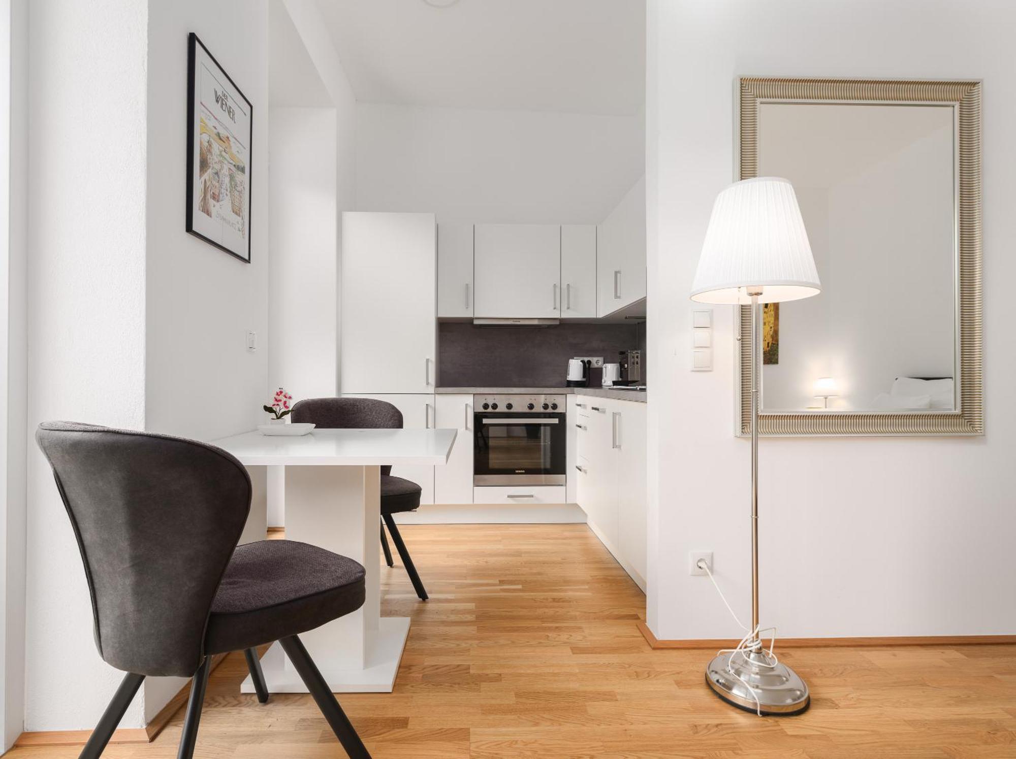 Next To Schoenbrunnpalace Close To Public Transport - Myschoenbrunn Apartments Виена Екстериор снимка
