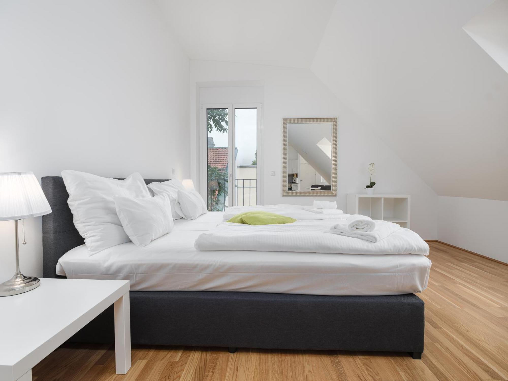 Next To Schoenbrunnpalace Close To Public Transport - Myschoenbrunn Apartments Виена Екстериор снимка