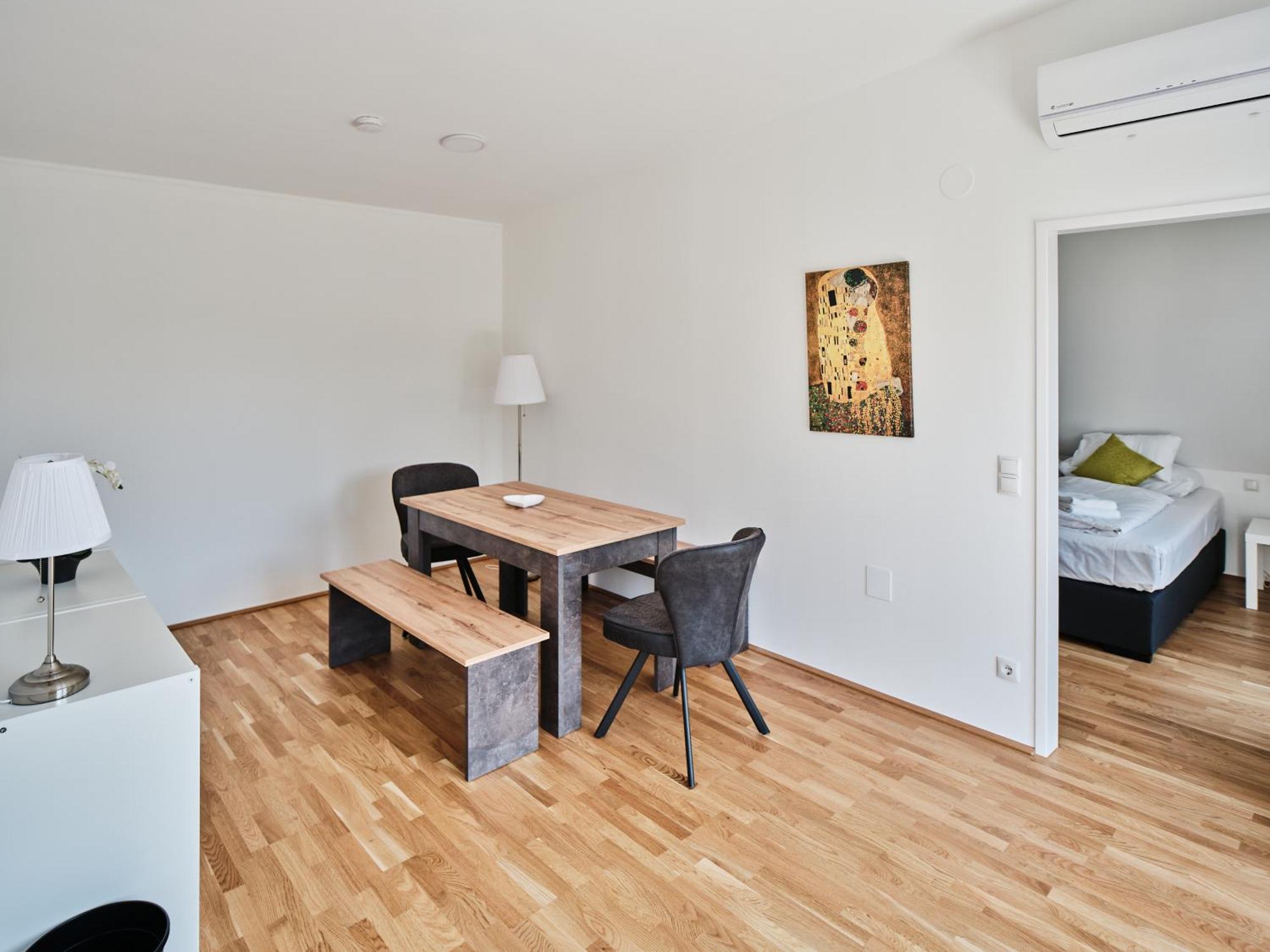Next To Schoenbrunnpalace Close To Public Transport - Myschoenbrunn Apartments Виена Екстериор снимка